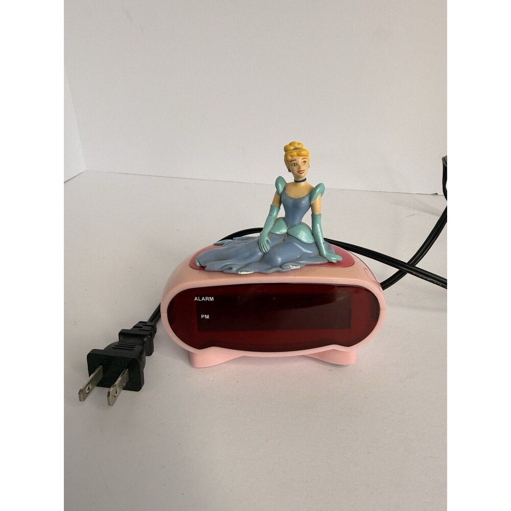 Disney Princess Cinderella Digital Alarm Clock Pink Model DC94530 Vintage
